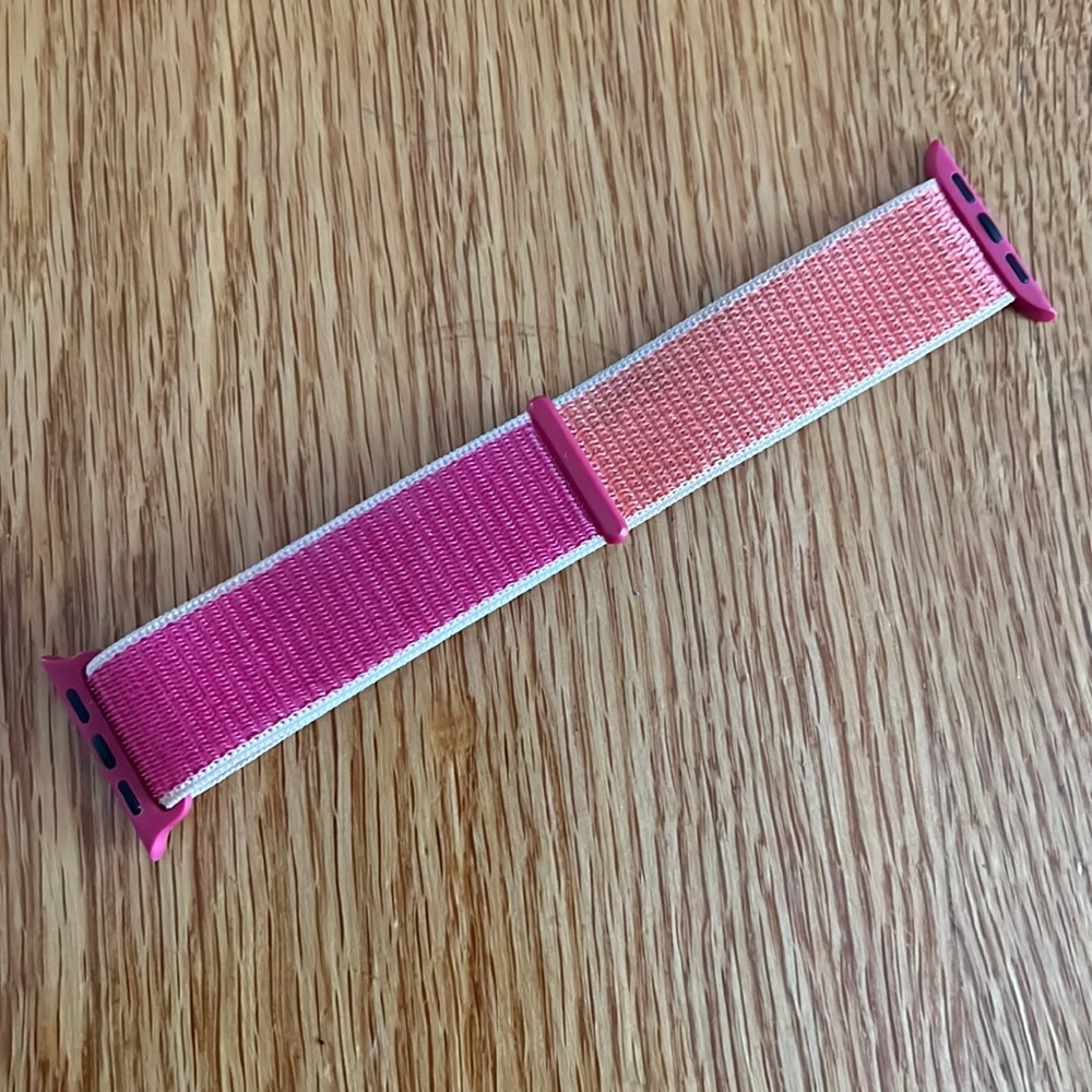 Apple Sport Loop 40mm watch band